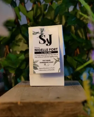 Savon saponifié à froid Nigelle tee tree